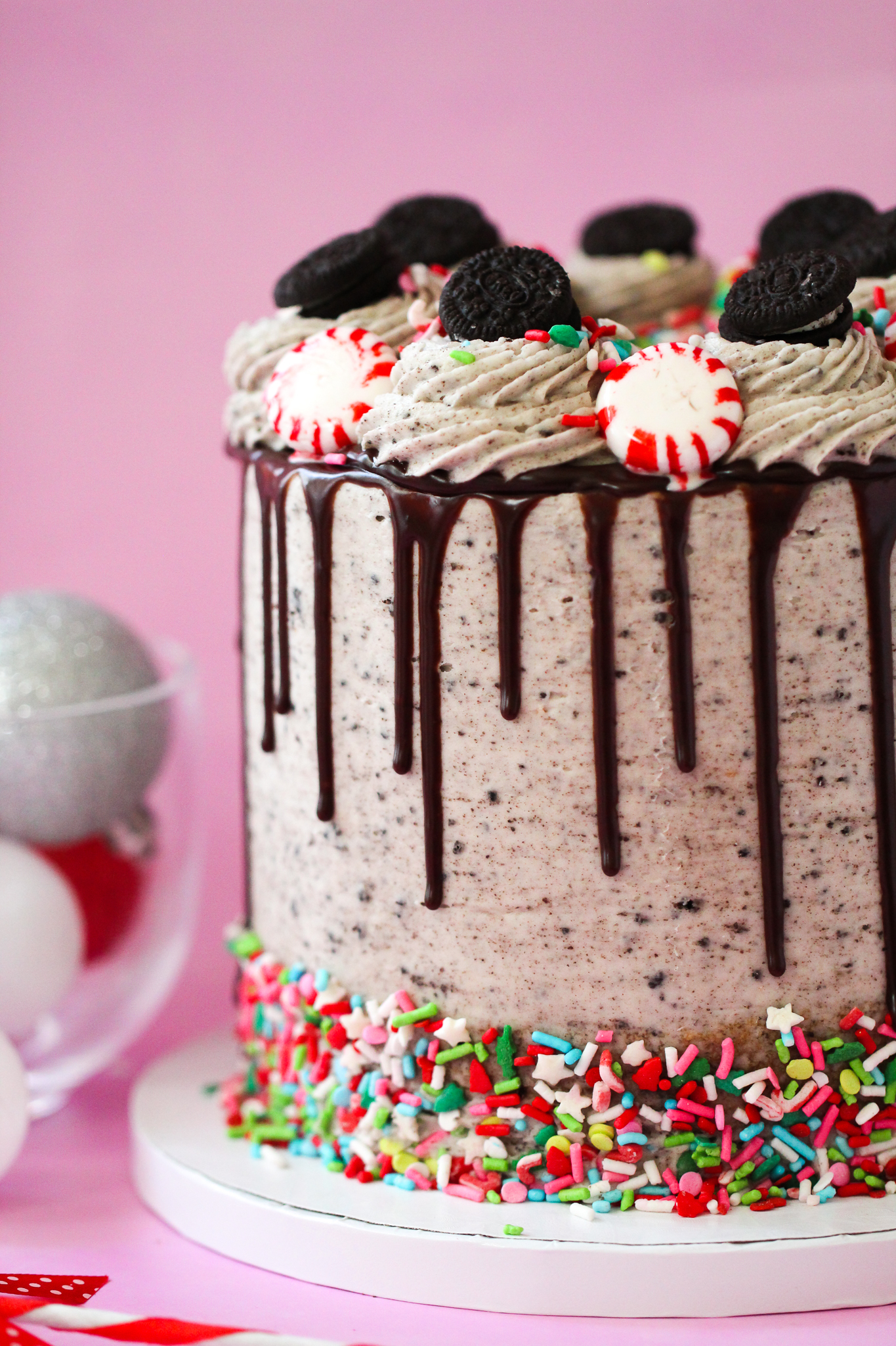 Holiday Cookies & Cream Cake - Life & Sprinkles by Taryn Camp