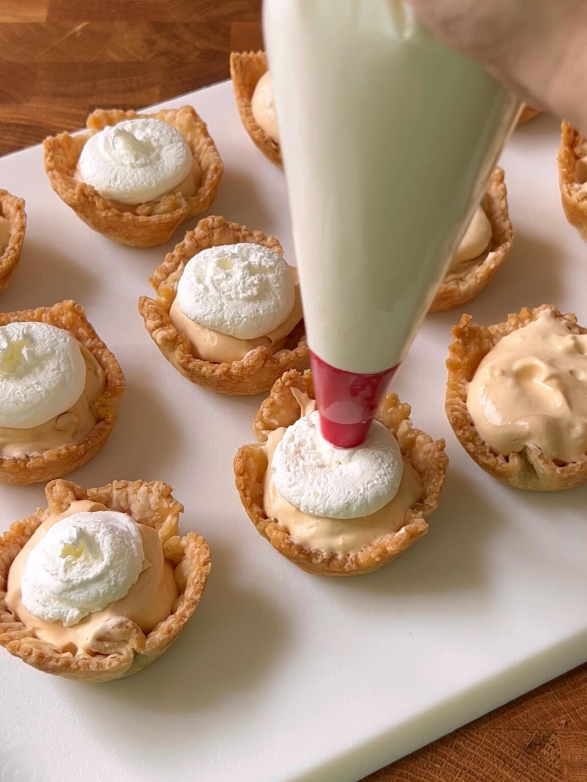 Mini Butterbeer Pies Life & Sprinkles by Taryn Camp