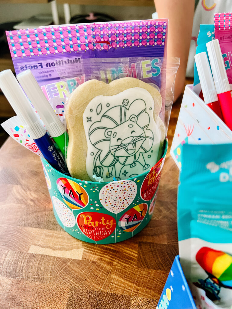 A+ School Year Color-a-Treat™ Cookie Coloring Kit (16ct)