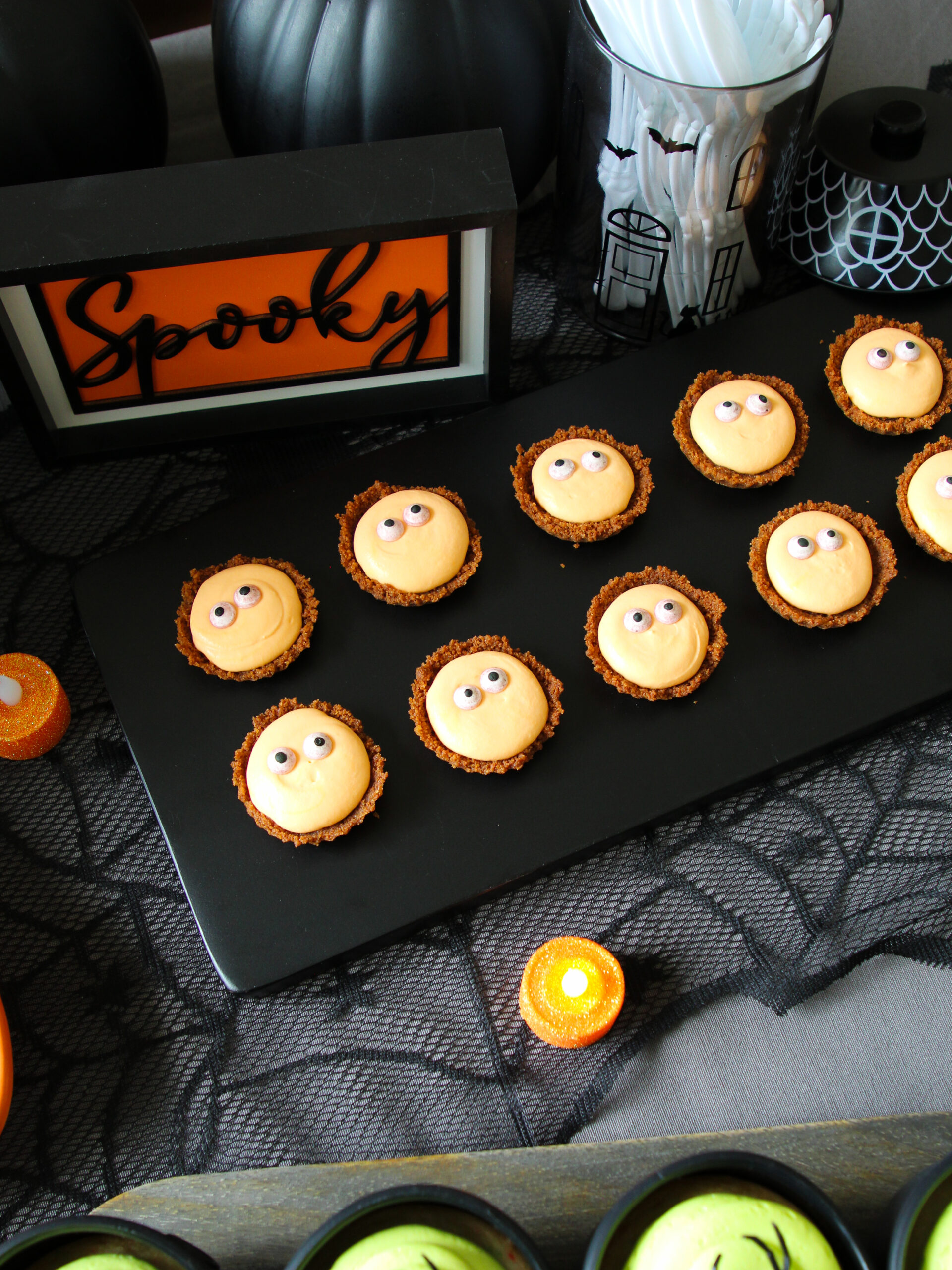 Funlings Rascal Spooky Treat Spooky Treat Table - Life & Sprinkles by Taryn Camp