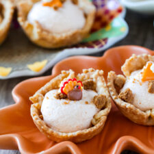 Mini Pumpkin Cream Cheese Pies